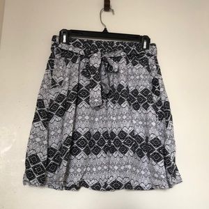 🖤🤍 GEORGE Skirt